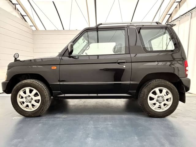 1997 Mitsubishi Pajero Mini JDM car for sale — photo 3 of 25