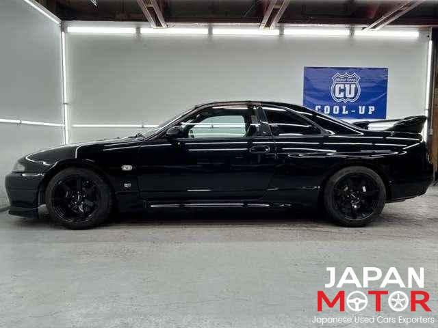 1995 Nissan Skyline JDM car for sale — photo 8 of 13