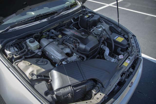 1999 Toyota Altezza JDM car for sale — photo 19 of 23