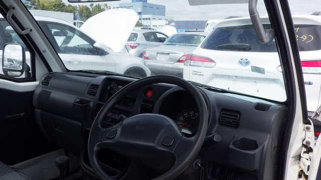 2008 Daihatsu Hijet JDM car for sale — photo 9 of 16