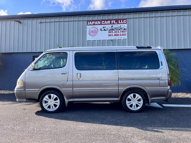 1996 Toyota HiAce JDM car for sale — photo 4 of 22