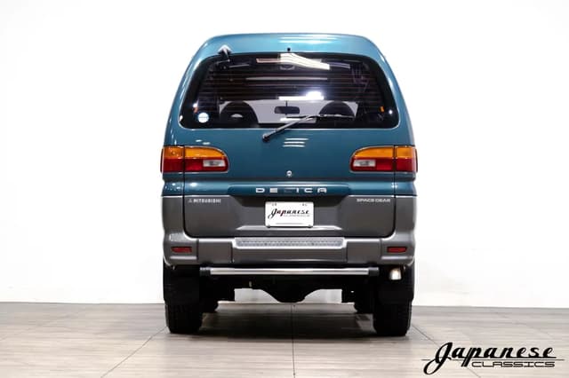 1994 Mitsubishi Delica JDM car for sale — photo 7 of 25