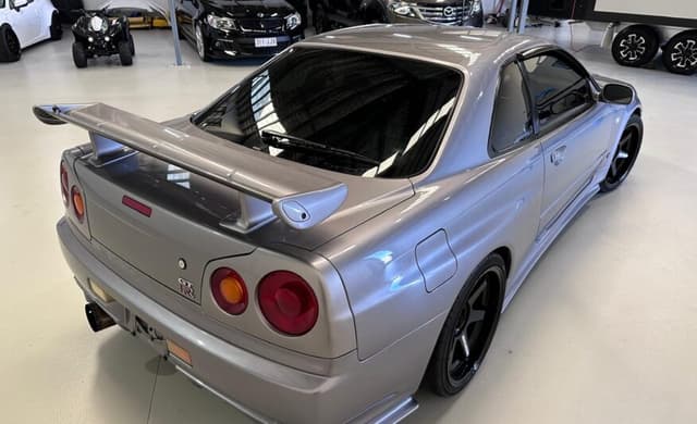 1999 Nissan Skyline JDM car for sale — photo 7 of 10