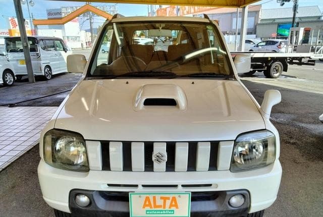 2008 Suzuki Jimny JDM car for sale — photo 2 of 25