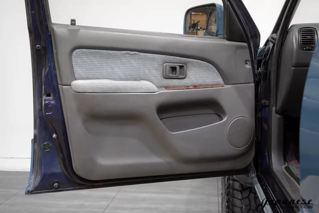 1997 Toyota Hilux JDM car for sale — photo 18 of 25