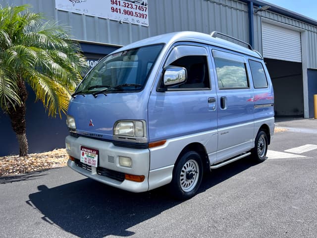 1996 Mitsubishi Bravo Minivan JDM car for sale — photo 2 of 23