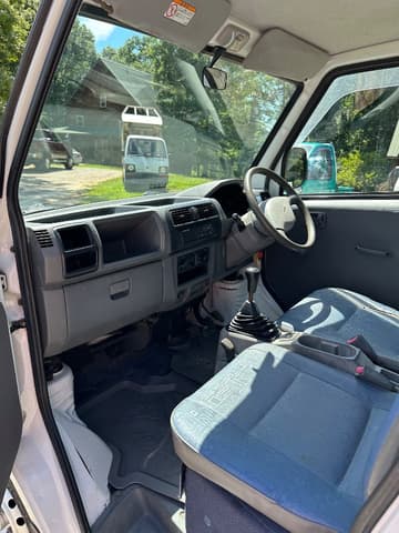 2000 Mitsubishi Minicab JDM car for sale — photo 15 of 25
