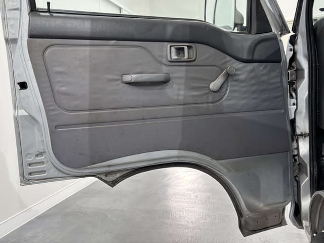 2001 Daihatsu Hijet JDM car for sale — photo 22 of 25