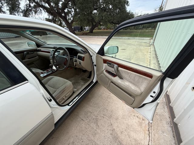 2000 Toyota Crown JDM car for sale — photo 17 of 21