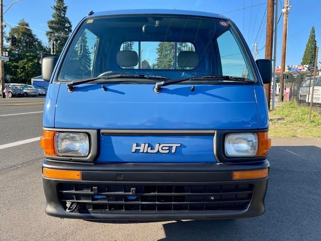 1998 Daihatsu Hijet JDM car for sale — photo 2 of 9