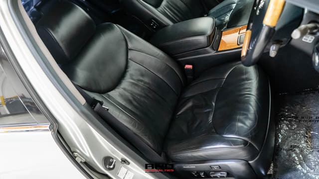 2001 Toyota Celsior JDM car for sale — photo 10 of 25