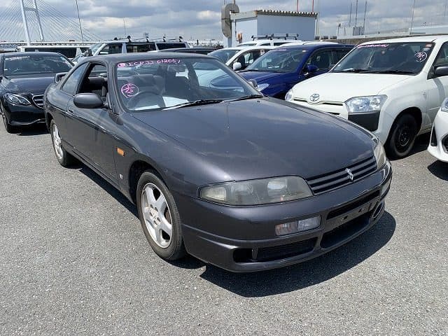 1994 Nissan Skyline JDM car for sale — photo 2 of 12