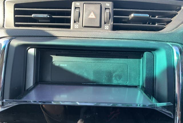 2010 Toyota Mark X JDM car for sale — photo 16 of 25