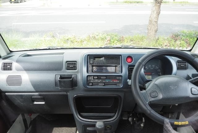 2007 Daihatsu Hijet JDM car for sale — photo 21 of 25