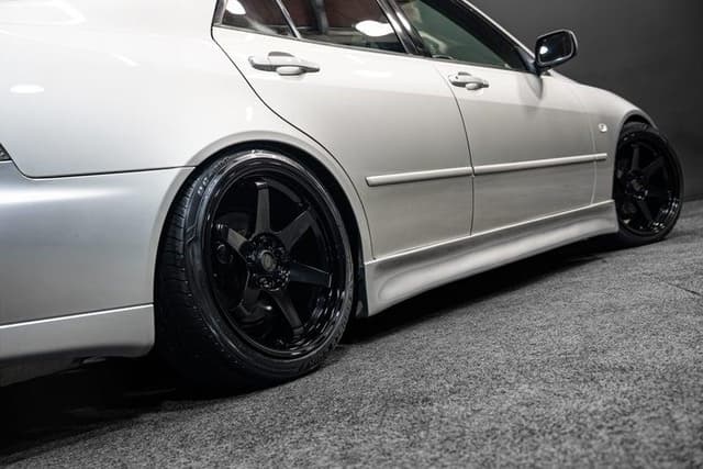 1999 Toyota Altezza JDM car for sale — photo 14 of 19