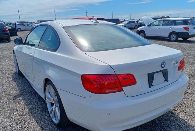2011 Bmw 3 Series JDM car for sale — photo 3 of 25