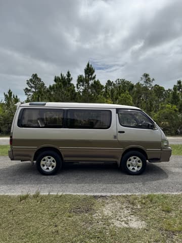 1994 Toyota HiAce JDM car for sale — photo 5 of 25