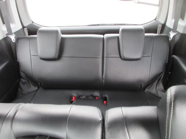 2012 Honda Stepwagon JDM car for sale — photo 13 of 25