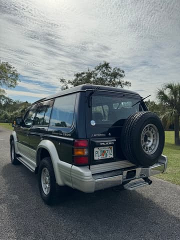 1995 Mitsubishi Pajero JDM car for sale — photo 6 of 26