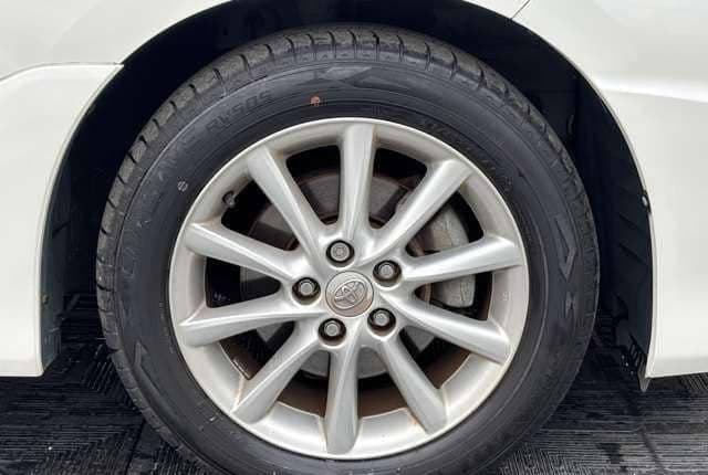 2009 Toyota Estima JDM car for sale — photo 17 of 20