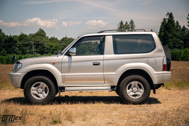 2000 Toyota Land Cruiser JDM car for sale — photo 10 of 25