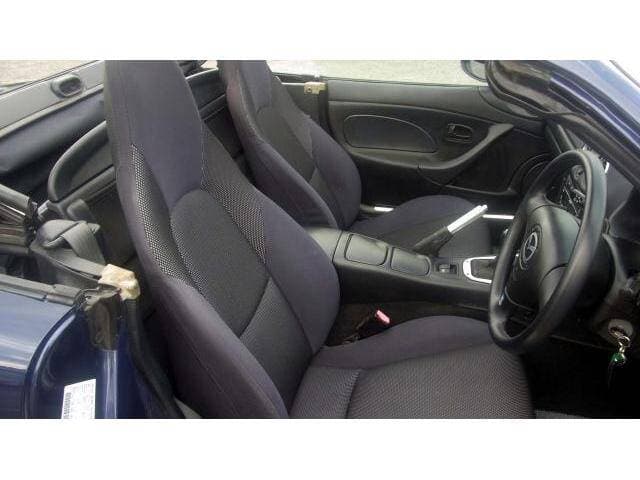 2001 Mazda Roadster (Eunos Roadster / MX-5) JDM car for sale — photo 6 of 19