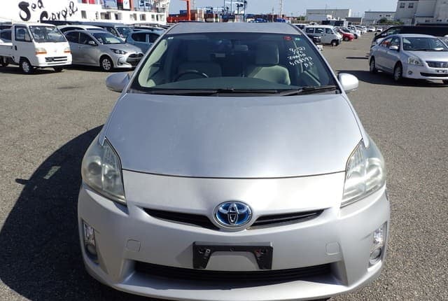 2010 Toyota Prius JDM car for sale — photo 8 of 25