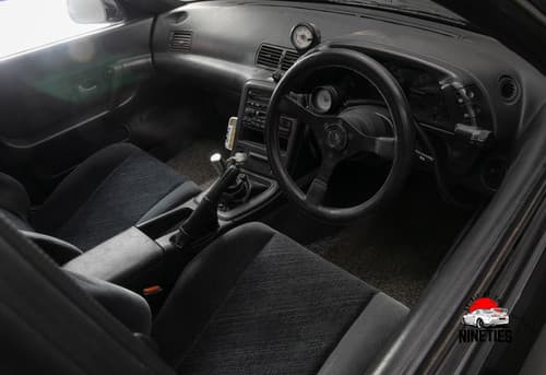 1991 Nissan Skyline JDM car for sale — photo 9 of 14