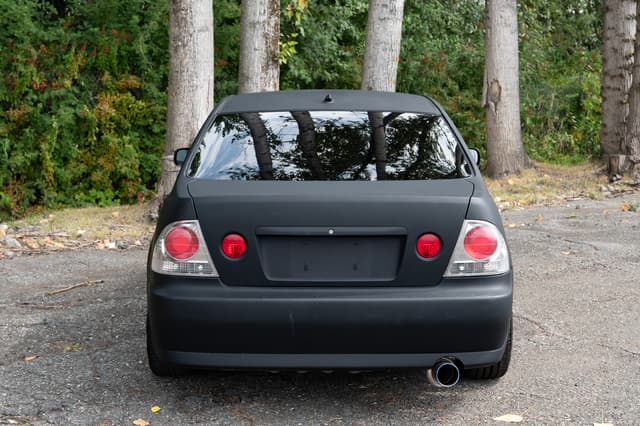 1998 Toyota Altezza JDM car for sale — photo 5 of 12