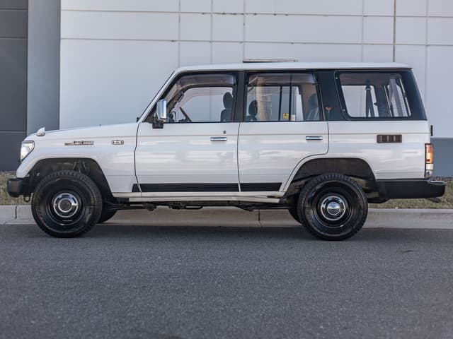1975 Toyota Land Cruiser Prado JDM car for sale — photo 3 of 8