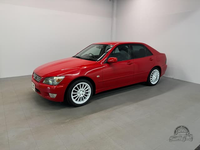 1999 Toyota Altezza JDM car for sale — photo 8 of 25