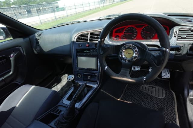 1998 Nissan Skyline JDM car for sale — photo 14 of 19