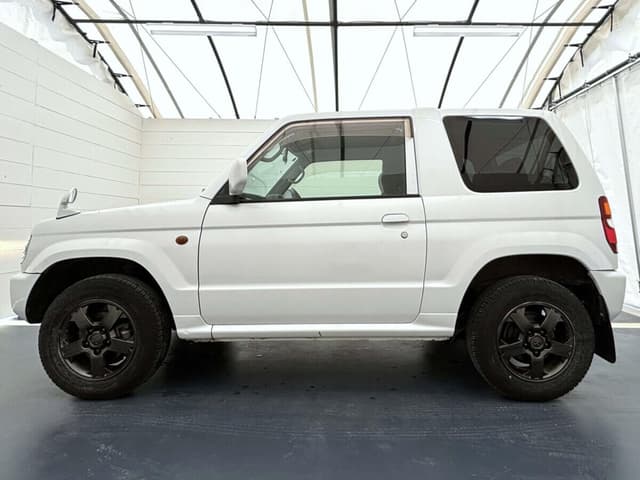 2001 Mitsubishi Pajero Mini JDM car for sale — photo 3 of 25