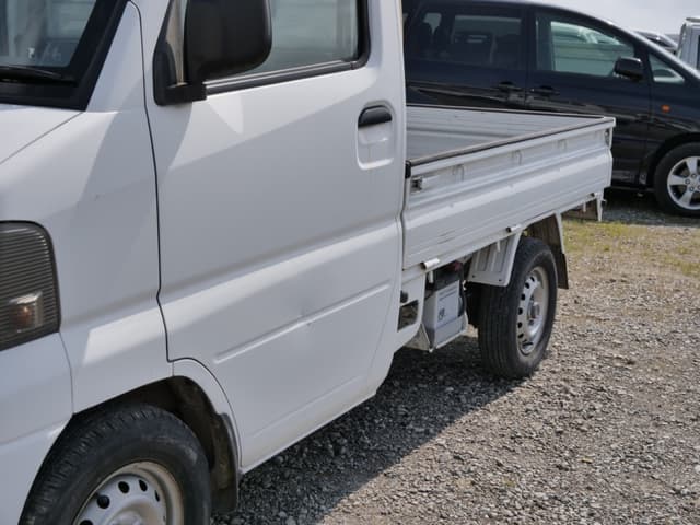 2002 Mitsubishi Minicab JDM car for sale — photo 9 of 25