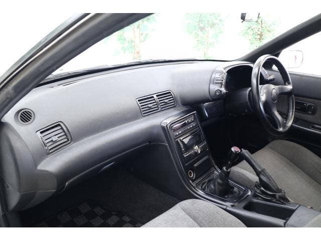 1989 Nissan Skyline JDM car for sale — photo 8 of 16
