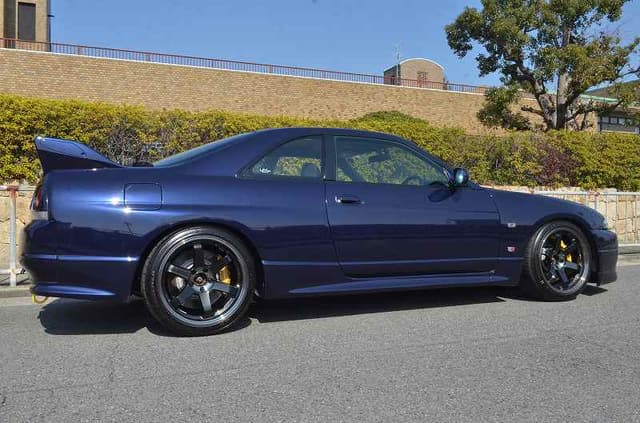 1997 Nissan Skyline JDM car for sale — photo 6 of 11