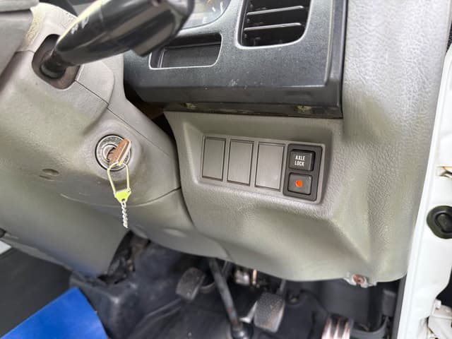 1998 Suzuki Carry JDM car for sale — photo 17 of 25