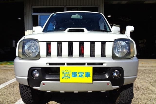 2002 Suzuki Jimny JDM car for sale — photo 2 of 25
