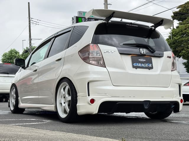2011 Honda Fit JDM car for sale — photo 2 of 25