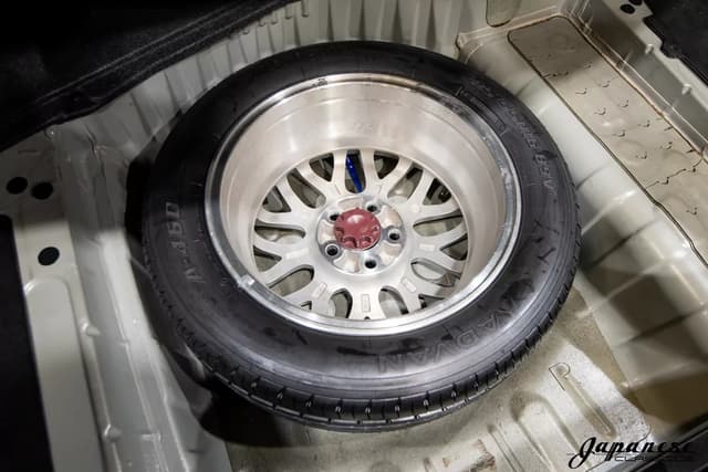 1999 Toyota Crown JDM car for sale — photo 22 of 25