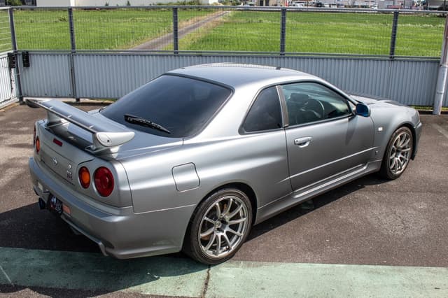 2001 Nissan Skyline JDM car for sale — photo 18 of 25