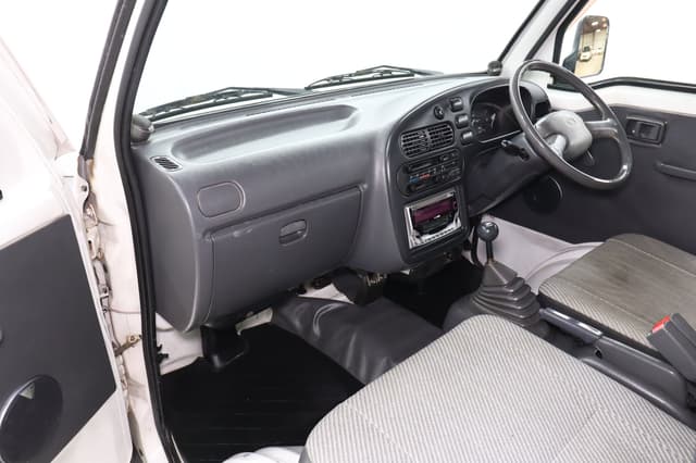 1997 Daihatsu Hijet JDM car for sale — photo 15 of 25