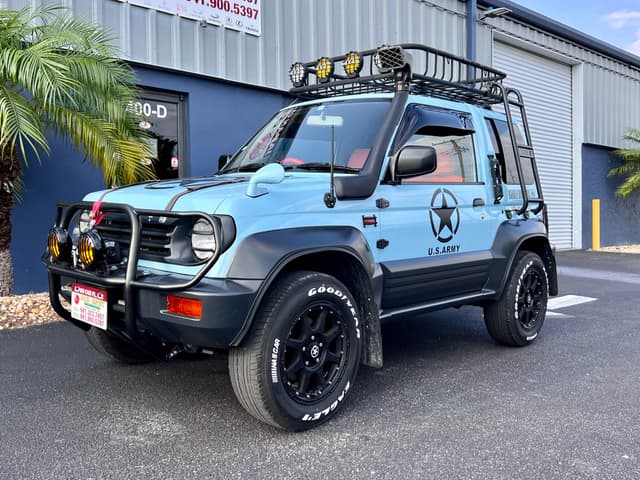 1996 Mitsubishi Pajero JDM car for sale — photo 13 of 26