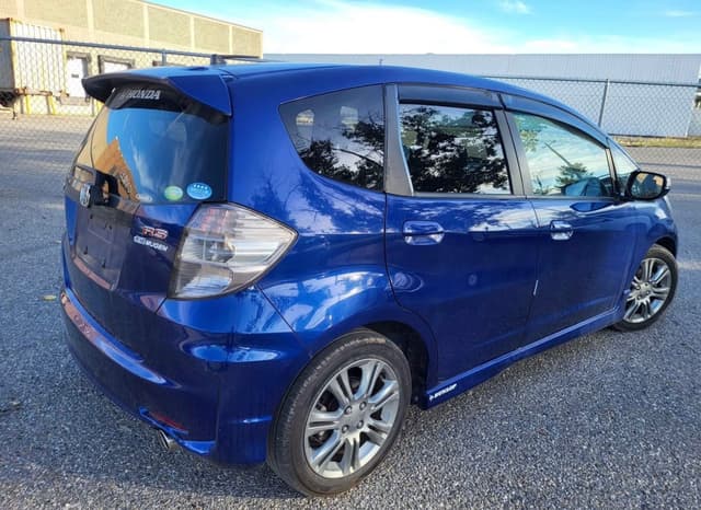 2011 Honda Fit JDM car for sale — photo 7 of 11