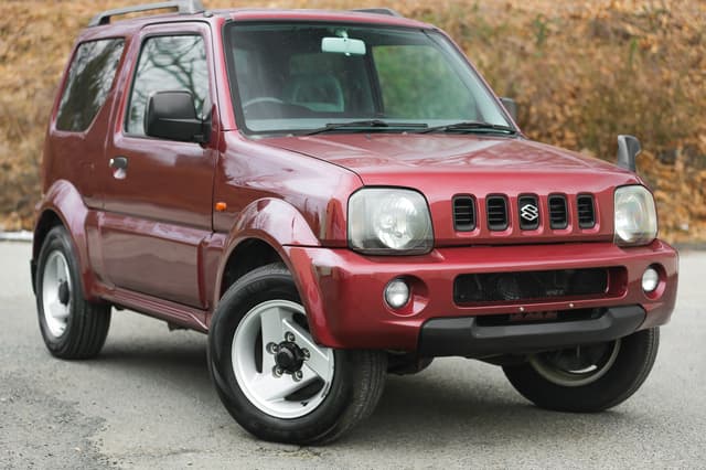 1998 Suzuki Jimny JDM car for sale — photo 10 of 25
