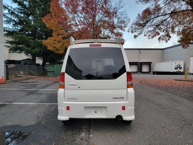 1998 Mitsubishi Toppo Mitsubishi JDM car for sale — photo 8 of 13