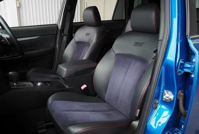 2010 Subaru Legacy JDM car for sale — photo 10 of 25