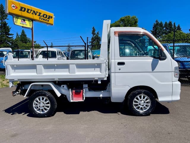 1999 Daihatsu Hijet JDM car for sale — photo 11 of 25