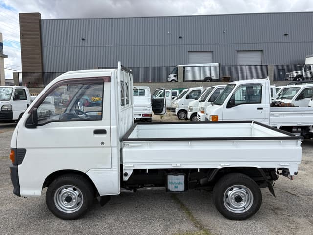 1995 Daihatsu Hijet JDM car for sale — photo 5 of 25