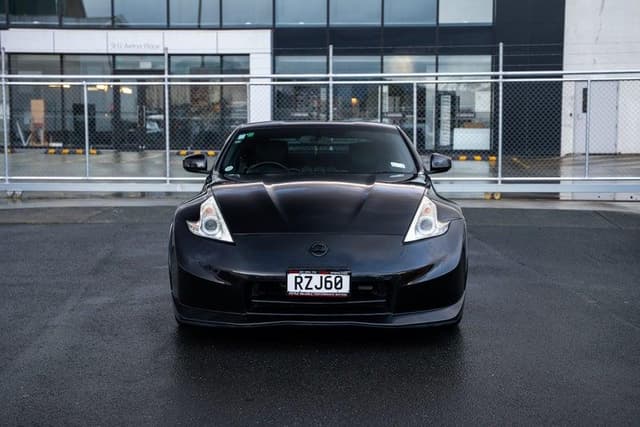 2009 Nissan Fairlady Z JDM car for sale — photo 10 of 17